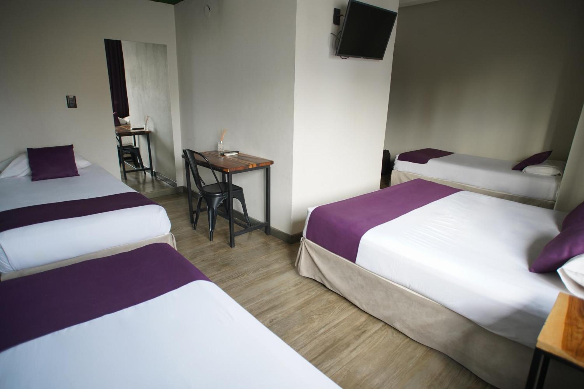 Hotel City Posadas Esterno foto